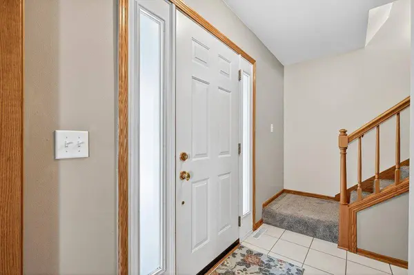 564 N Heatherstone Drive, Sun Prairie, WI 53590