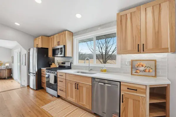 497 Sugar Hill Road, Brooklyn, WI 53521