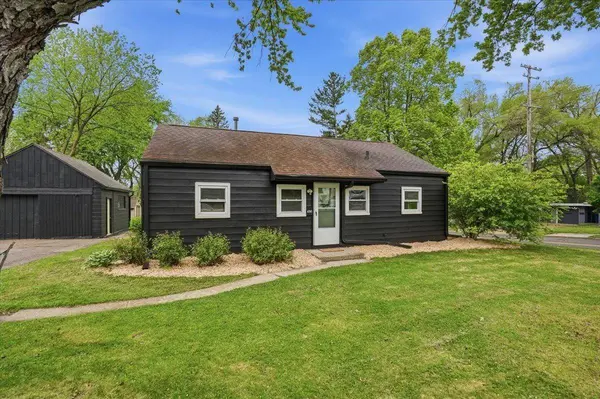 4701 Shore Acres Road, Monona, WI 53716-2644