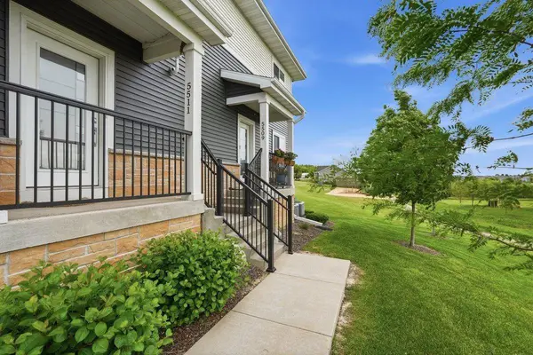 5509 Prairie Place Drive, Mcfarland, WI 53558