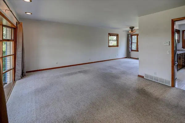 1078 State Hwy 138 Road, Stoughton, WI 53589