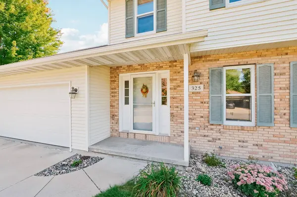 325 Stoney Ridge Trail, Stoughton, WI 53589