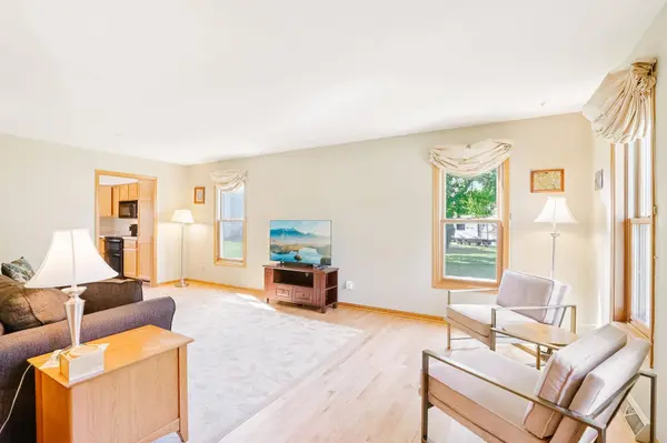 325 Stoney Ridge Trail, Stoughton, WI 53589
