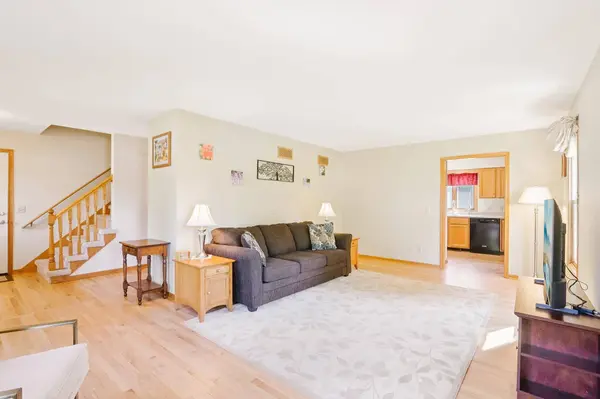 325 Stoney Ridge Trail, Stoughton, WI 53589