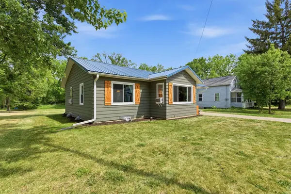 5209 S County Road D Road, Afton, WI 53501