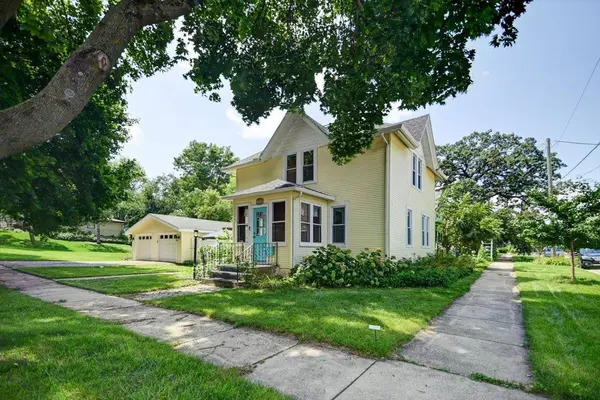 404 S Prairie Street, Stoughton, WI 53589