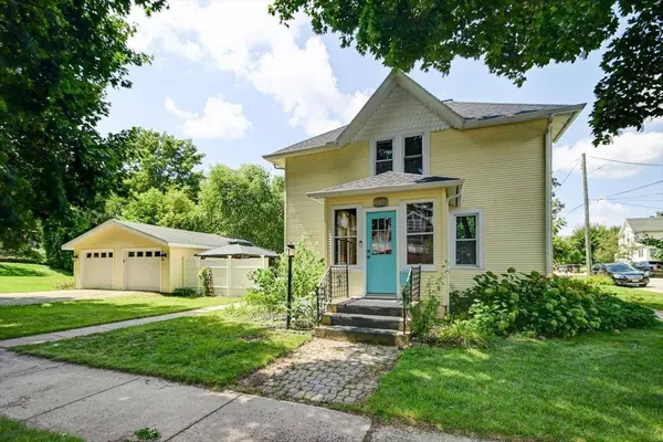 404 S Prairie Street, Stoughton, WI 53589