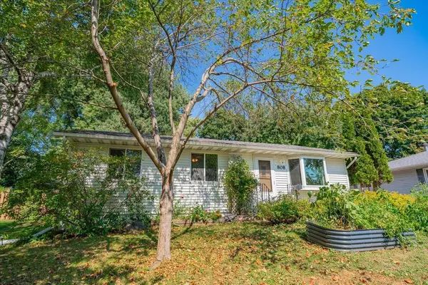 808 Crestview Drive, Madison, WI 53716