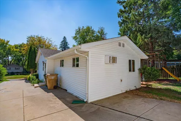 808 Crestview Drive, Madison, WI 53716