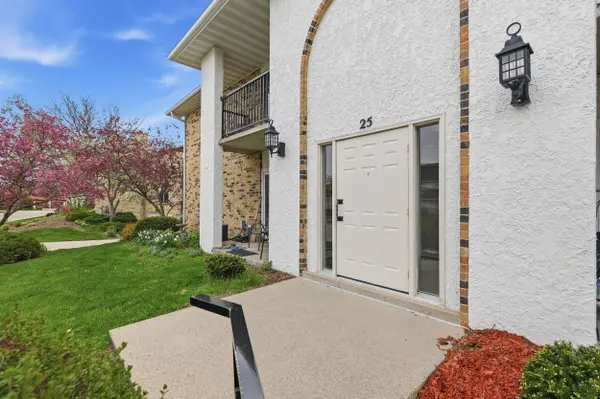 25 Golf Course Road #E, Madison, WI 53704