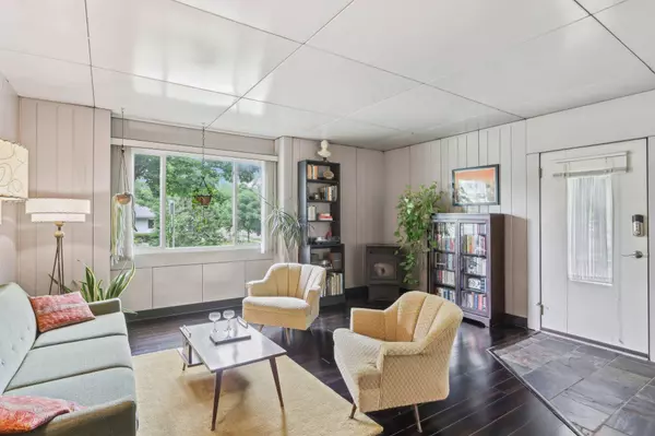 3553 Heather Crest, Madison, WI 53705