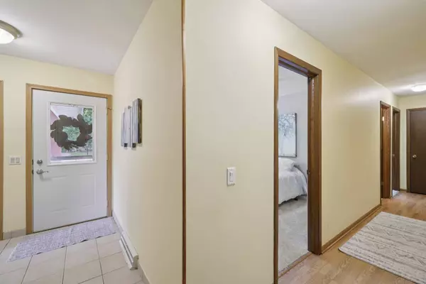 6 Eldon Court, Madison, WI 53716