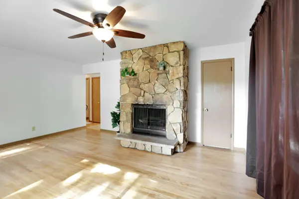 4513 Esch Lane, Madison, WI 53704