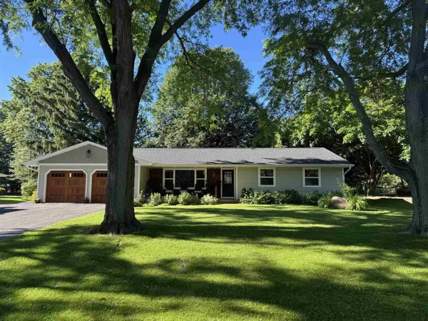3489 Dell Drive, Madison, WI 53718