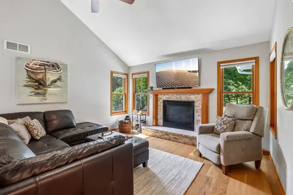 1013 Starlight Lane, Cottage Grove, WI 53527