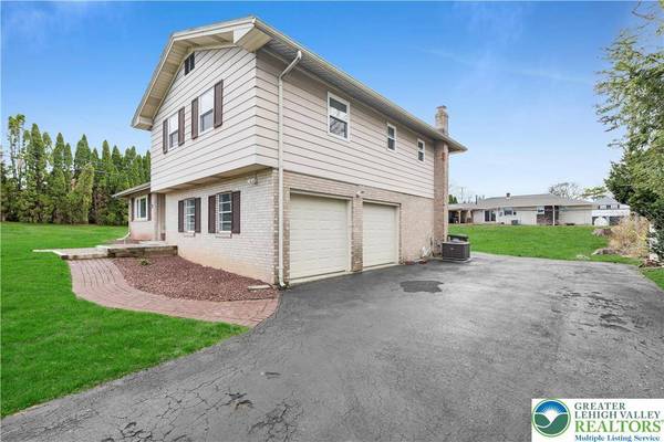 1118 N 28th ST, South Whitehall Twp, PA 18104