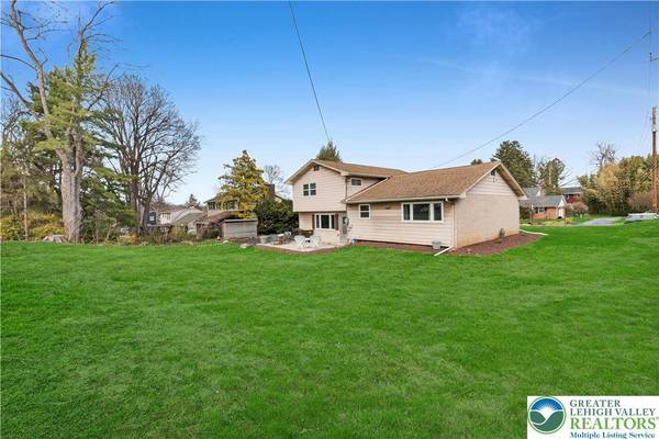 1118 N 28th ST, South Whitehall Twp, PA 18104