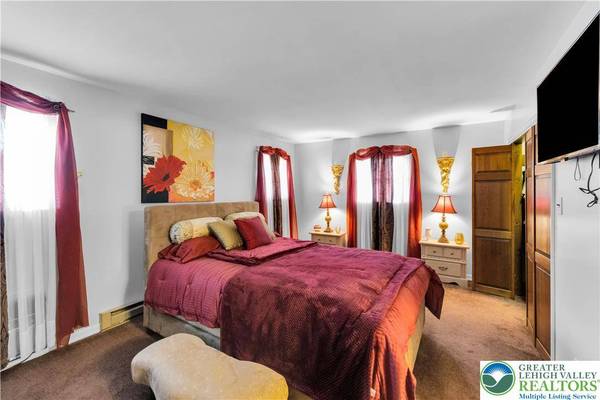 214 10th AVE, Bethlehem City, PA 18018
