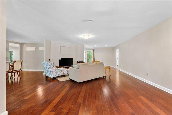 1129 Belvedere Ter, Mount Pleasant, SC 29464