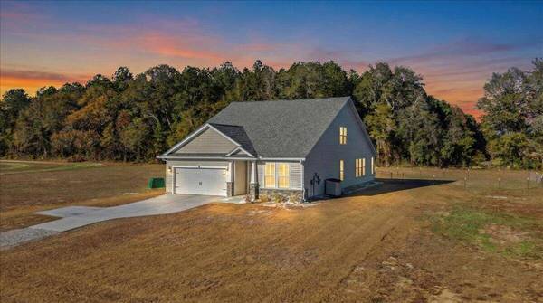 119 Braxton Rd, Harleyville, SC 29448