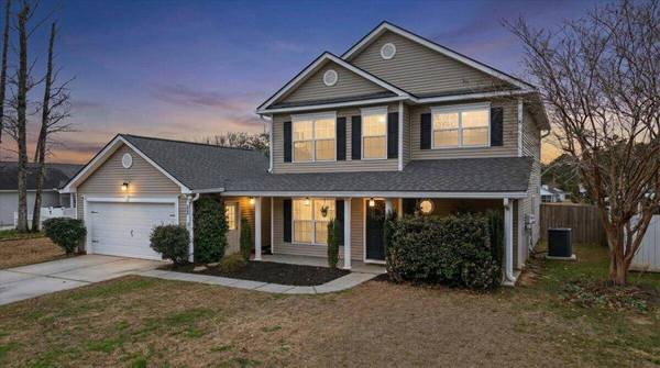 322 Seneca River Dr, Summerville, SC 29485