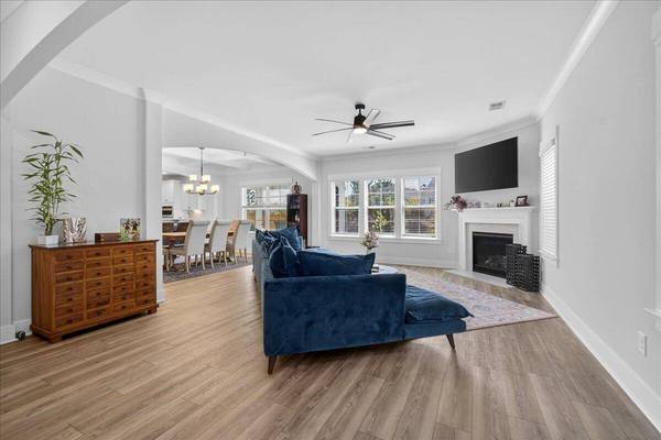 135 Headwater Dr, Summerville, SC 29486