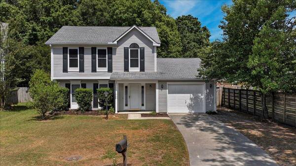 8467 Walsham St, North Charleston, SC 29420