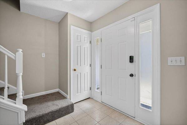 8467 Walsham St, North Charleston, SC 29420