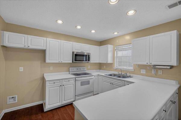 4816 Habersham Ln, Summerville, SC 29485