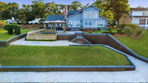 457 Santee Dr, Santee, SC 29142