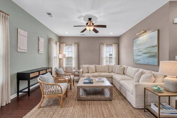 6012 Snead Ln, Summerville, SC 29483