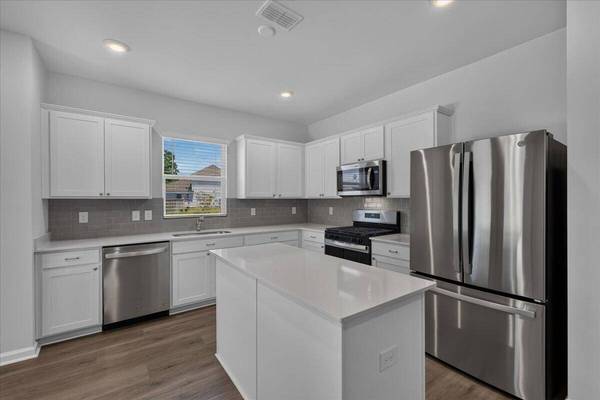 217 W Bradford Pointe Dr, Summerville, SC 29486