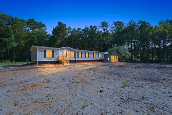329 Hickory Nut Way, Cross, SC 29436