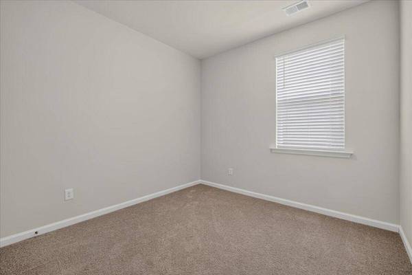 150 Cloverleaf St, Summerville, SC 29483