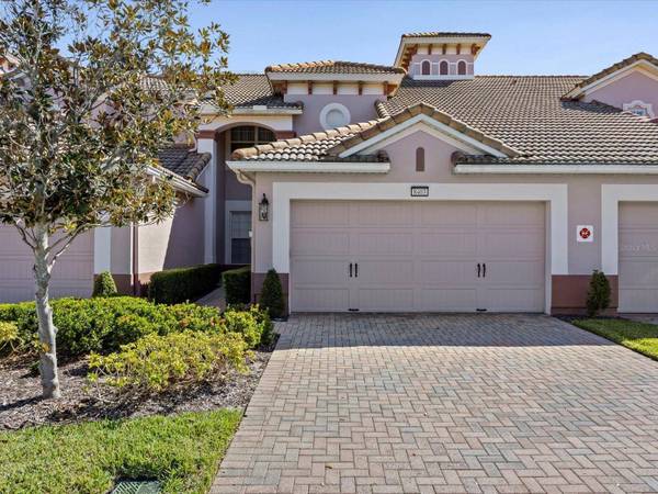 8403 RIVERDALE LN, Davenport, FL 33896