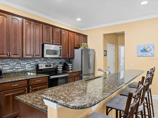 8403 RIVERDALE LN, Davenport, FL 33896