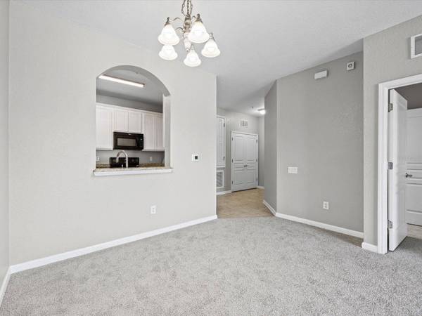 8250 CIVITA DR #201, Davenport, FL 33896