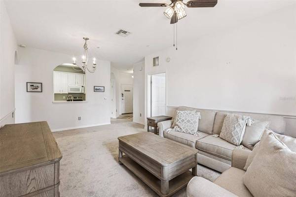 8300 PORTOFINO DR #102, Davenport, FL 33896