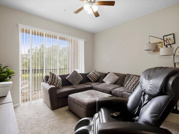 8300 PORTOFINO DR #203, Davenport, FL 33896