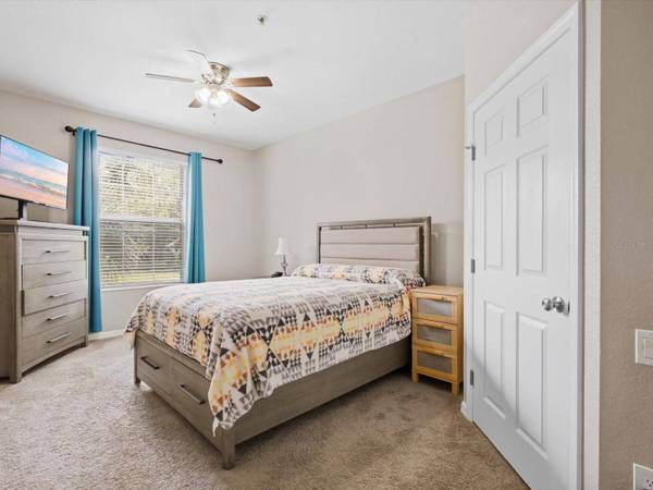 8300 PORTOFINO DR #203, Davenport, FL 33896