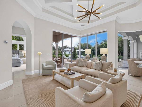 8761 NW 31ST LANE RD, Ocala, FL 34482