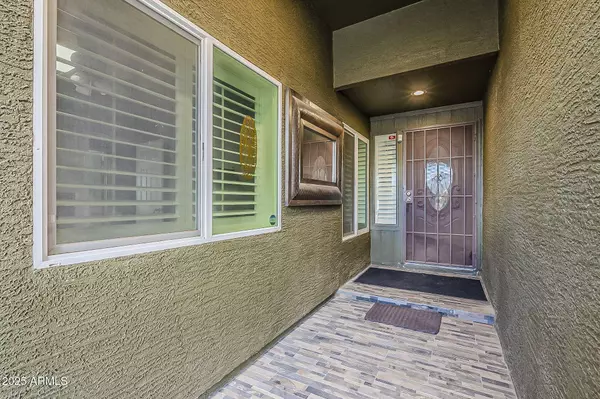 2103 W PALOMINO Drive, Chandler, AZ 85224