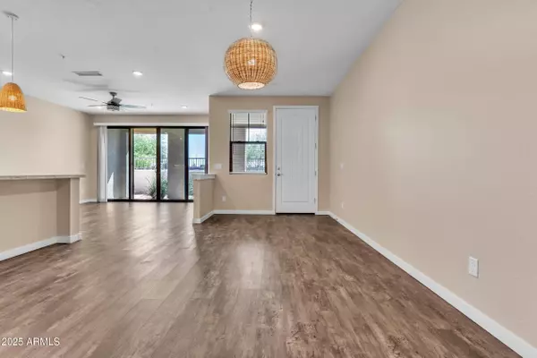 3855 S MCQUEEN Road #98, Chandler, AZ 85286