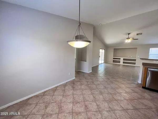 4886 E THUNDERBIRD Drive, Chandler, AZ 85249