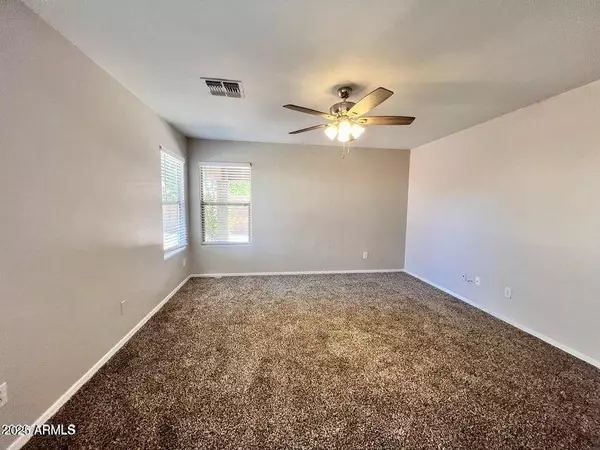 4886 E THUNDERBIRD Drive, Chandler, AZ 85249