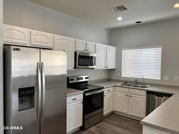 3943 E JASPER Drive, Gilbert, AZ 85296