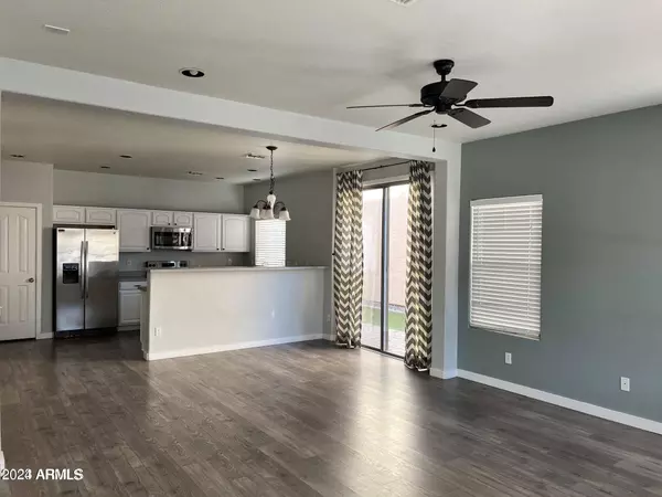 3943 E JASPER Drive, Gilbert, AZ 85296