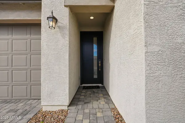 641 S DAVIDSON Lane, Casa Grande, AZ 85122