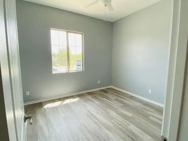2828 W Patagonia Court, San Tan Valley, AZ 85144
