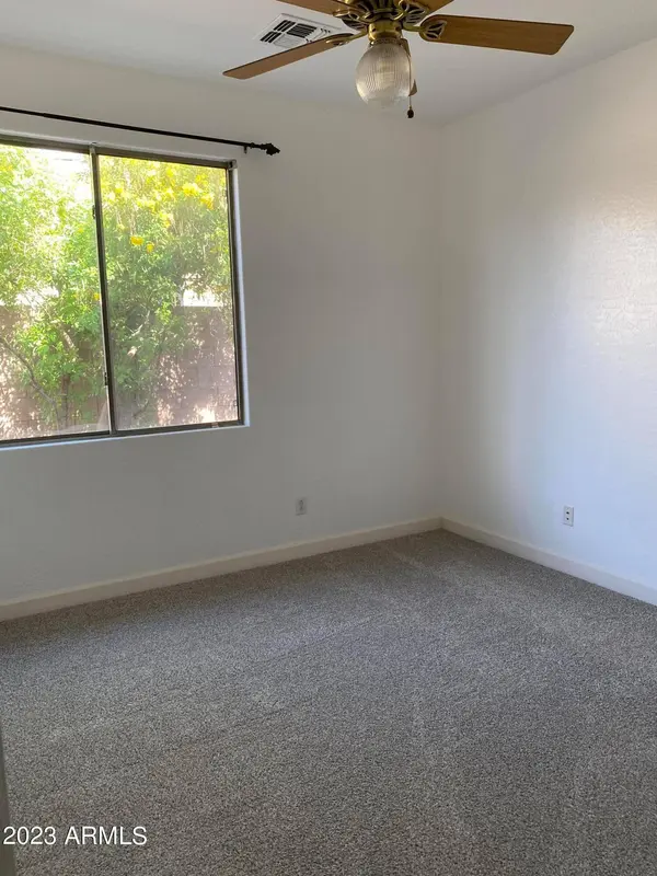 232 W Hawk Way, Chandler, AZ 85286